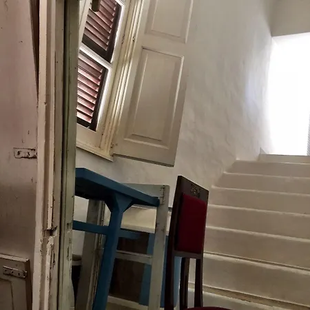 Alojamento de Acomodação e Pequeno-almoço Residenza Celeste Alezio